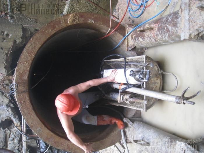 油气管道-非开挖顶管施工，条件真心艰苦