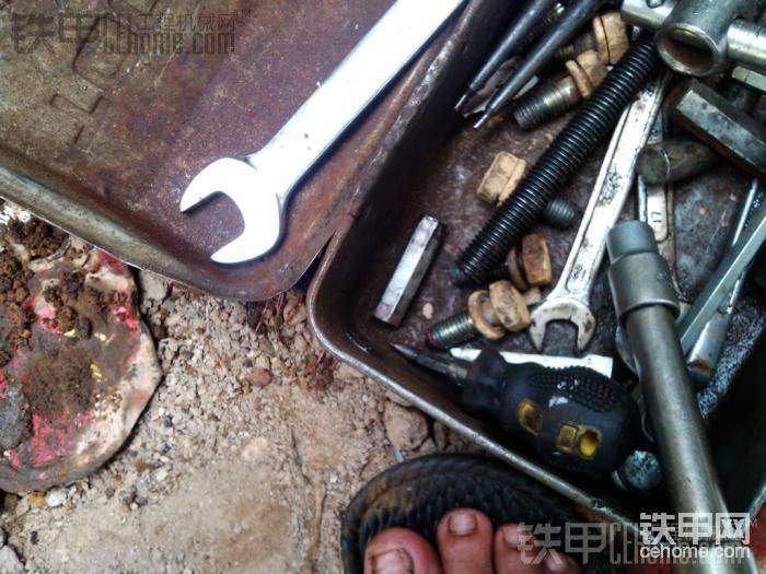注意那角落沒，自己弄的工具