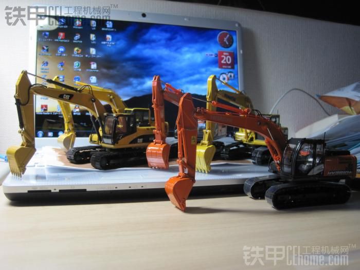 挖掘机模型三巨头cat hitachi komatsu