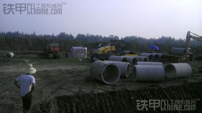 挖机干的那点事儿-之道路基础建设.