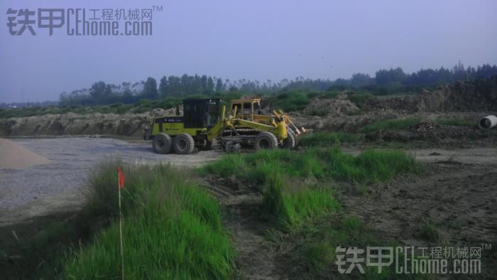 挖機干的那點事兒-之道路基礎建設.