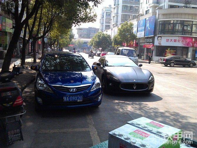 我剛出車位，瑪莎拉蒂就別上來了，