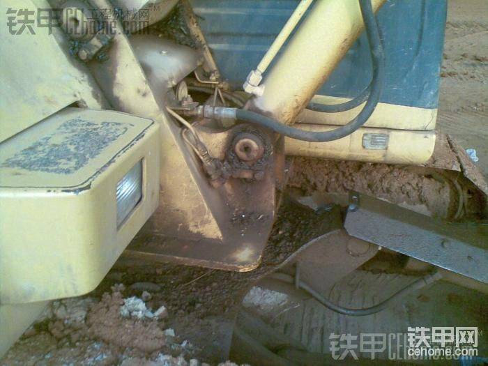 小松80機(jī)子