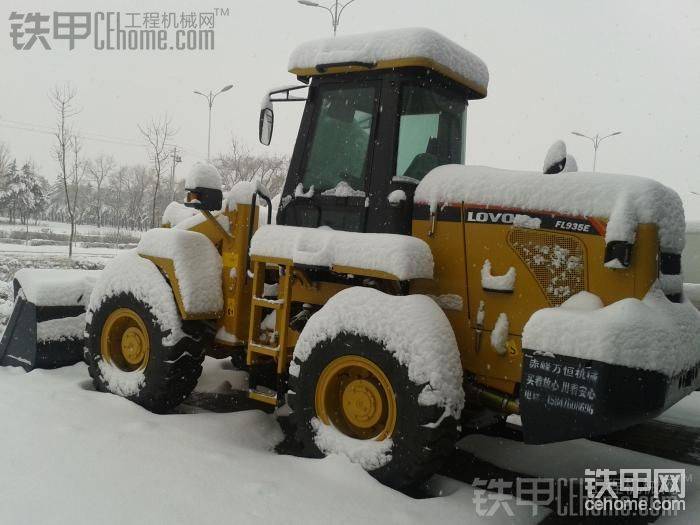 厚厚的一層雪！