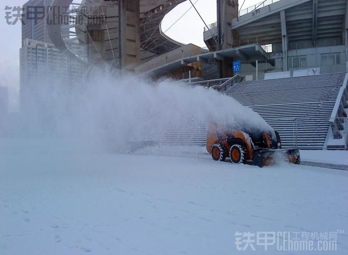 凯斯滑移清雪专家