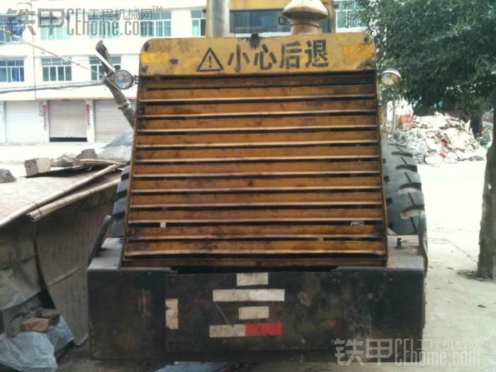 出售02年洛陽路通18T壓路機