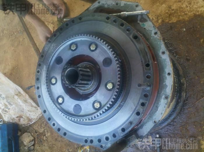 山推220修变速箱,变矩器.