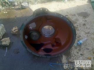 山推220修變速箱，變矩器。