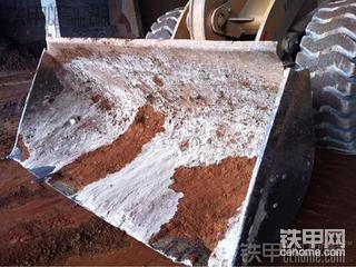 寶馬裝載機(jī) 之~~~  龍工LonKinG855B    6390小時(shí)使用報(bào)告