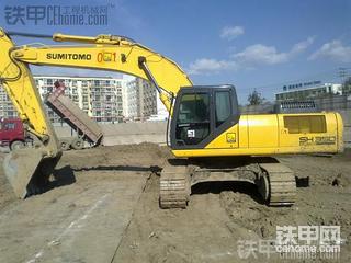 住友350A5拆卸液壓泵過程分享