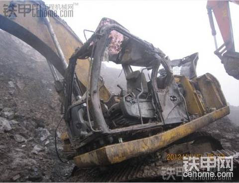 可惜啊可惜！兩臺CAT機(jī)機(jī)成了這樣！