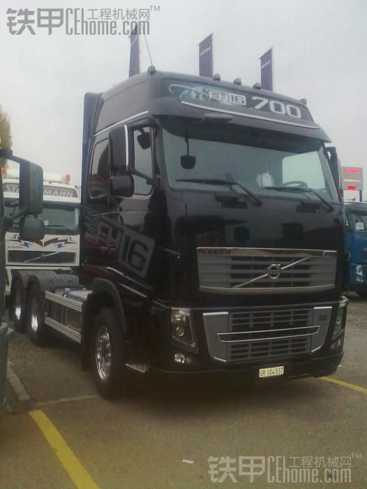 帥氣的VOLVO FH 16 700拖車