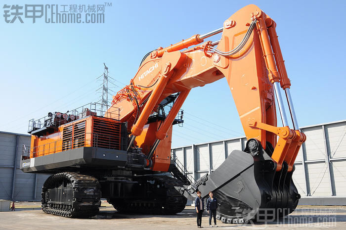 有甲友问是否有反铲的ex8000,答案是肯定的,有图有真相