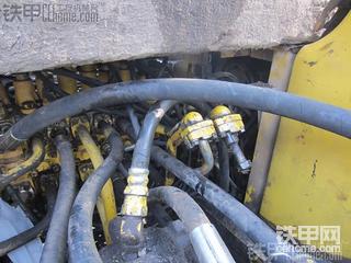 小松挖機(jī)更換大臂根部襯套過程全記錄