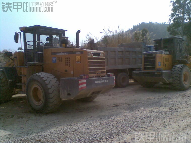 寶馬裝載機 ~~~之 三一235-8C陷車記