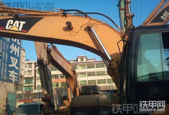 臂还是很板正的