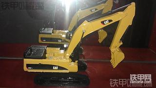 来观看我的 CAT  385CL