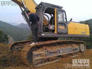 江西首臺(tái)徐工XE470C裝車使用