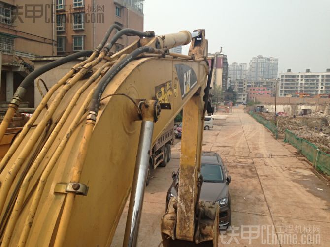 CAT320C带锤出《36万》