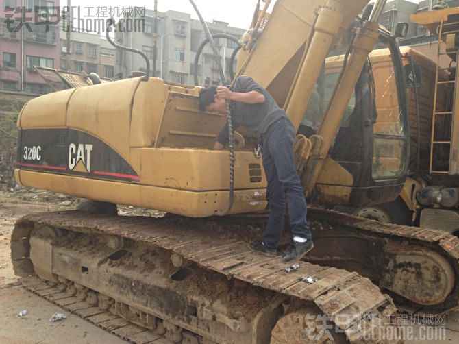 CAT320C带锤出《36万》