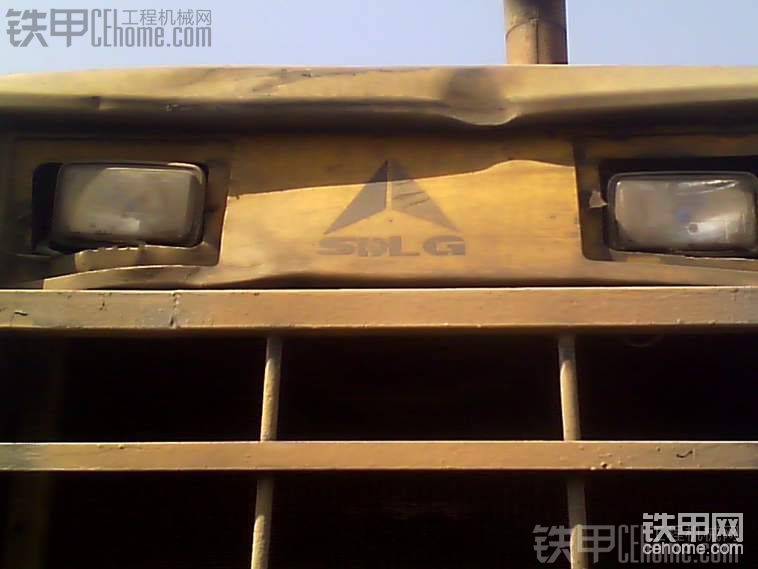 4號車后機罩