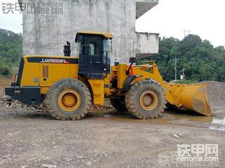 第一次見到徐工裝載機500FL之是我們鐵甲甲友開的喔