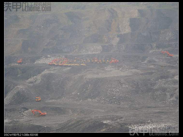 这场面100台挖机有图有真相