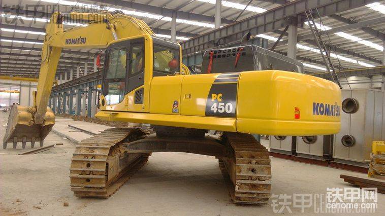 450拖到車間里面干活，個(gè)人認(rèn)為，車太大了，在車間里面，工作范圍太小了。