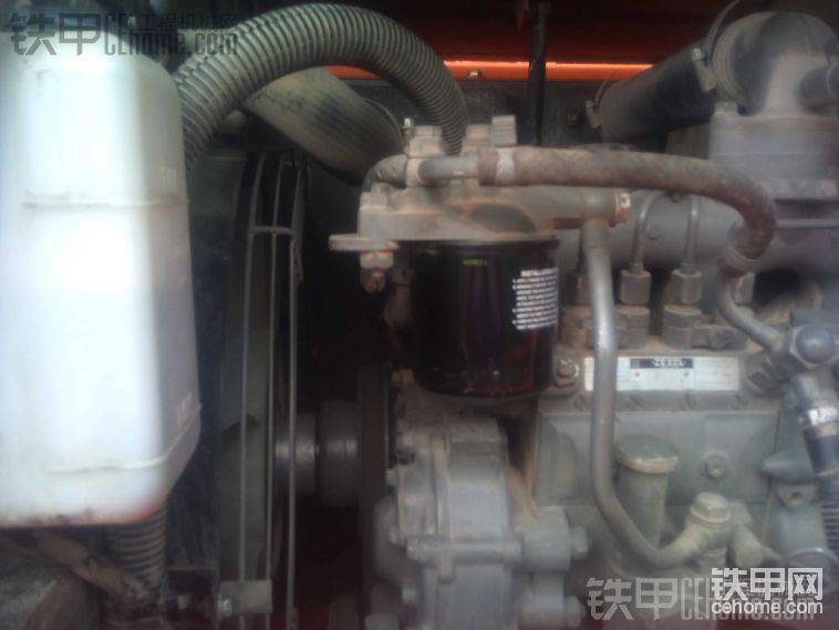 2700左右的時(shí)候發(fā)動(dòng)機(jī)和空調(diào)皮帶都松了，小問題自己動(dòng)手