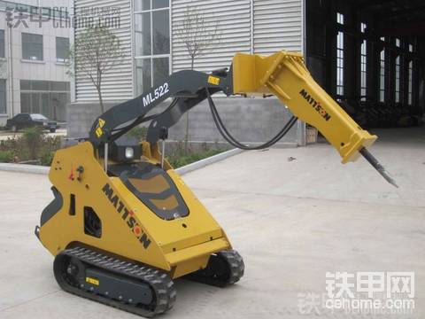 滑移裝載機(jī)-破碎錘