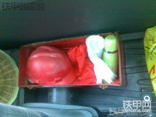 LG953新车+铲斗加固+现场装空调+感受