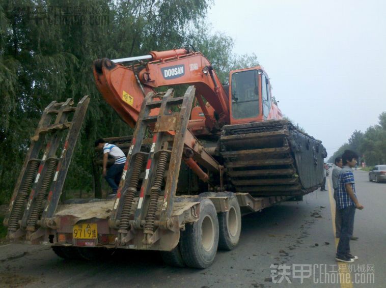 我是個苦逼的戰(zhàn)斗機