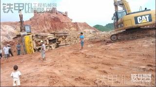 卡特D11 坐楼。斗山  全进口神钢！