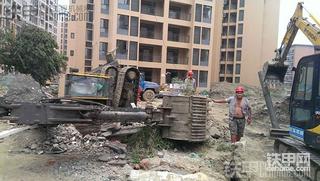 四川成都中和场2013.6.18沃尔沃240事故