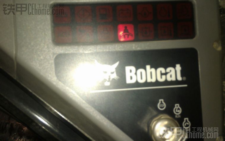 夜戰(zhàn)第五彈之與BOBCAT S160激戰(zhàn)甚歡。（我食言了，這回是真的終極一彈。）