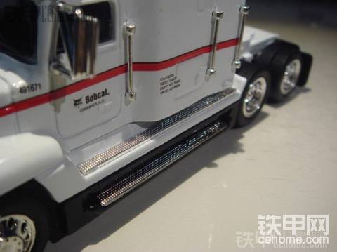 山貓滑移S175、430挖機(jī)運(yùn)輸車 1:50 BOBCAT 原廠模型