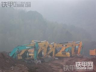 大型土石方公司招聘装载机、挖掘机驾驶员