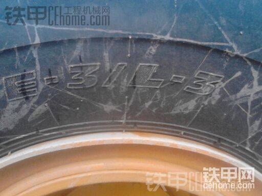 為啥這條輪胎是這個(gè)樣？大家在看下條輪胎