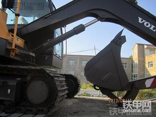 快来看啊，VOLVOEC80D，大饱甲友的眼福