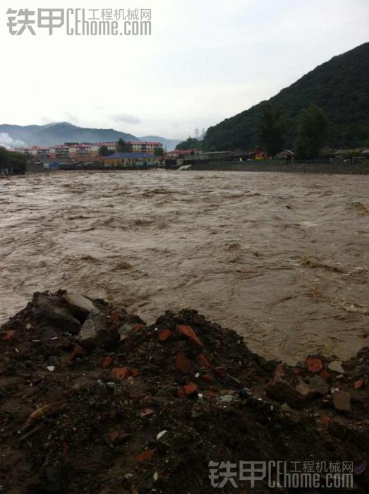 吉林桦甸市红石镇万里河大水