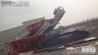 中联重科制造出1000吨履带式吊