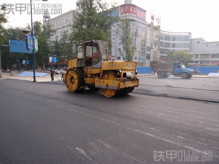 原創(chuàng)拍老車之---江陰柳工3YJ12\18型三輪壓路機