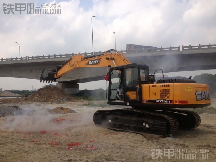 【江苏-苏州-吴江】今天刚提的三一SY215C-9挖掘机找个师傅来开！