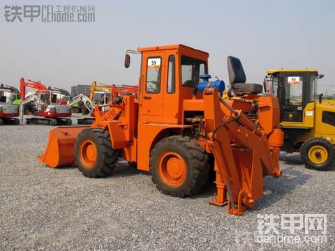 這種類型的兩頭忙，誰見過？