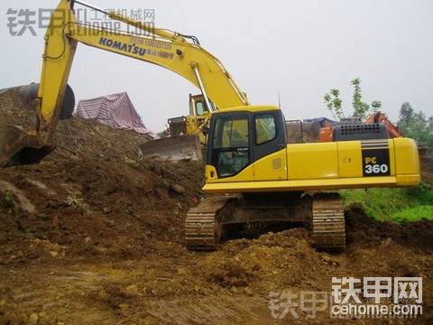 铁甲兄弟辛苦了