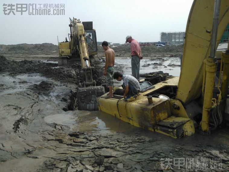 住友哥弟趟泥湖