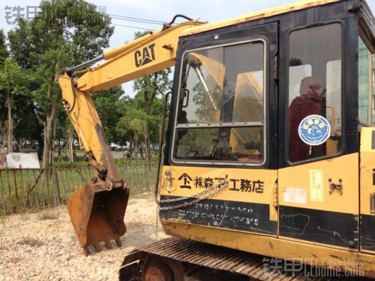 福建漳州卡特70B原装油漆