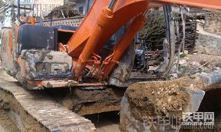 悲催了。陷机了