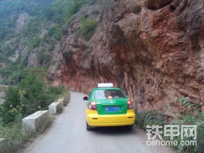 就這里板車進不去 害我們白跑一趟