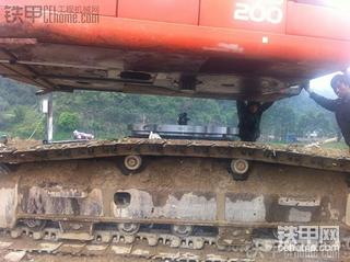 日立200-6  换转盘